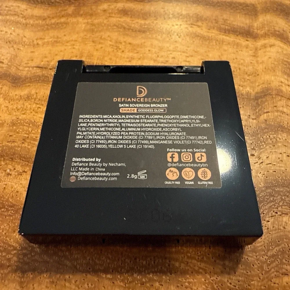Defiance Beauty Satin Sovereign Bronzer In Goddess Glow 2.8g Mini